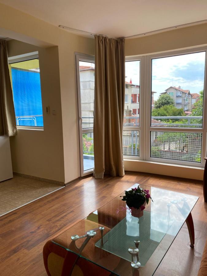 Family Hotel Neptun - Лозенець Екстер'єр фото