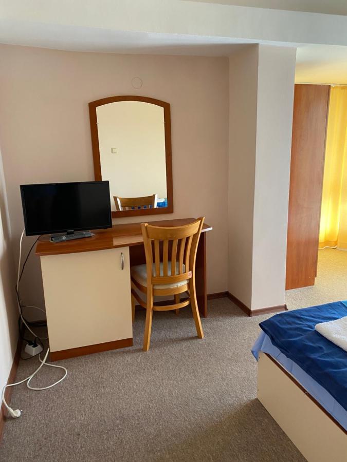 Family Hotel Neptun - Лозенець Екстер'єр фото